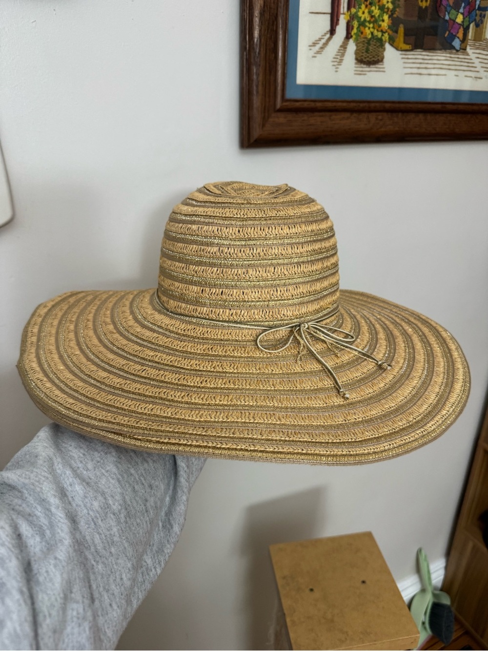 Target bow straw sun hat